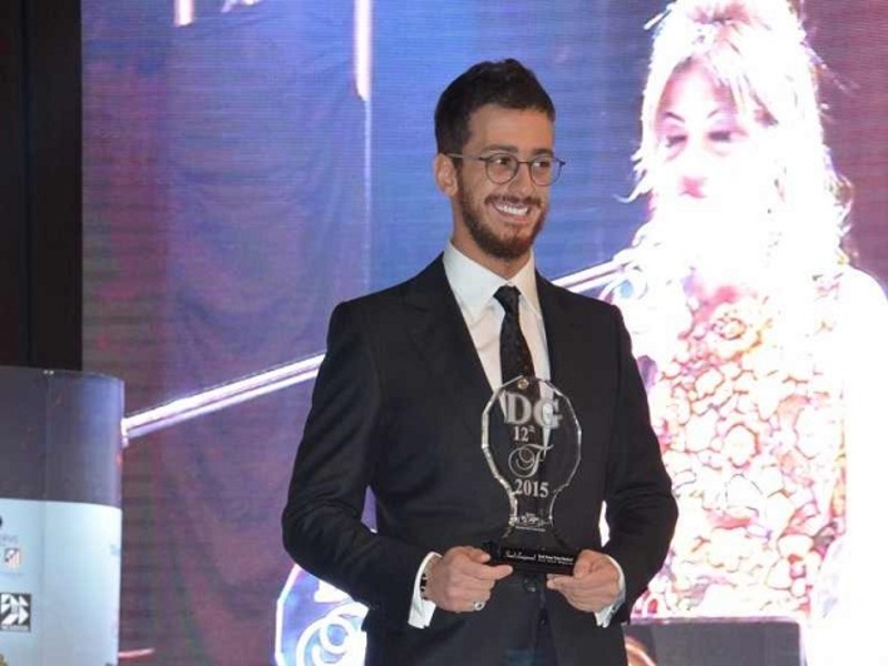 فيديو يكشف لمن أهدى سعد المجرد جائزته؟ وصورة والدته تشاركة فرحته